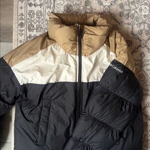 Columbia Two-Tone Black and Tan Jacket